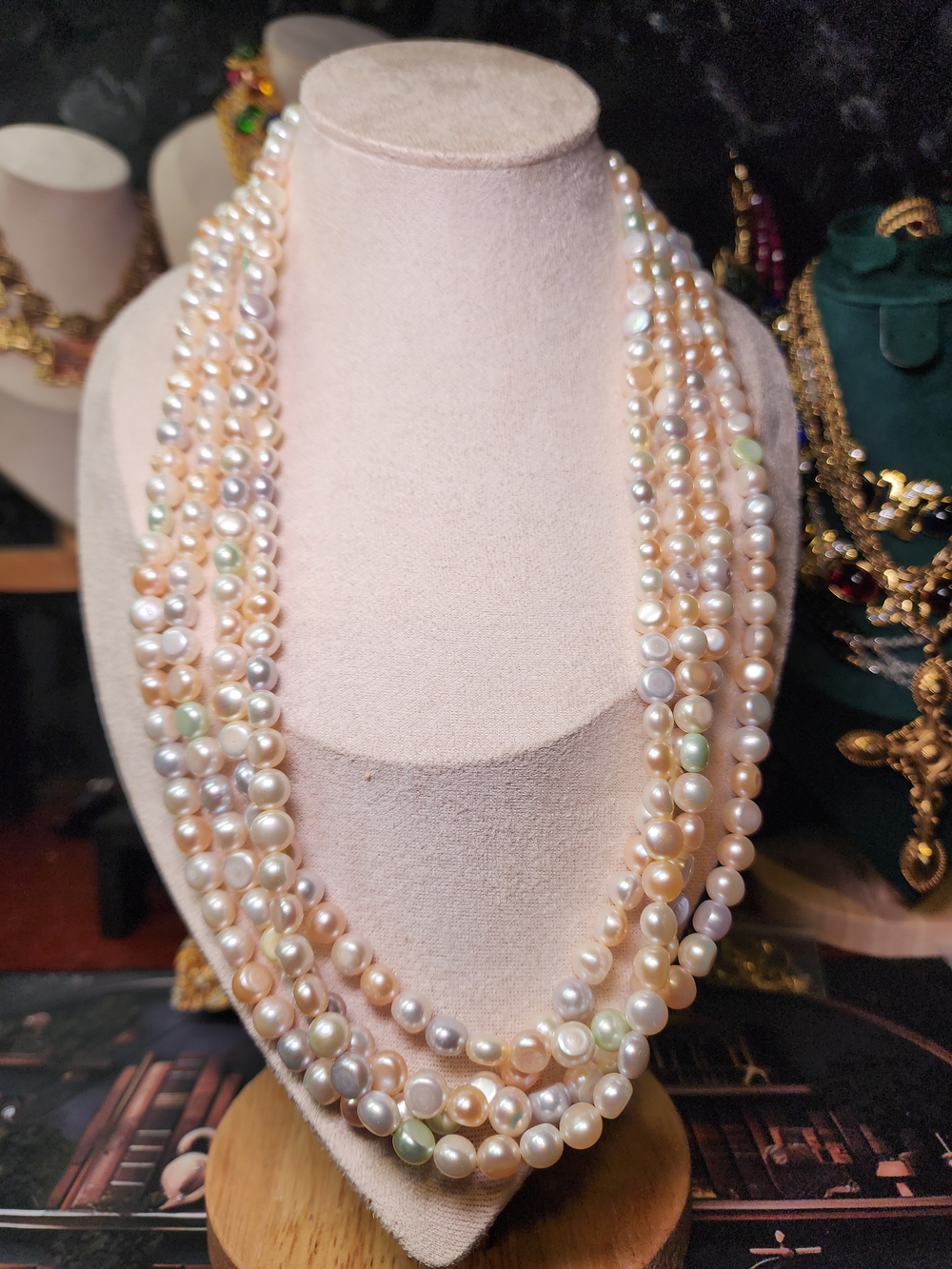 Reseller Freshwater Pearl Necklace Lot Of 4 Strands Wholesale